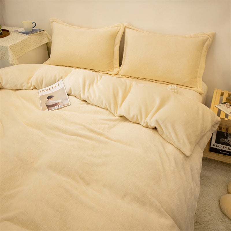 Four-Piece Plush Double-Sided Fleece Warm Yellow Duvet Cover Set – Soft, Cozy, and Stylish Bedding