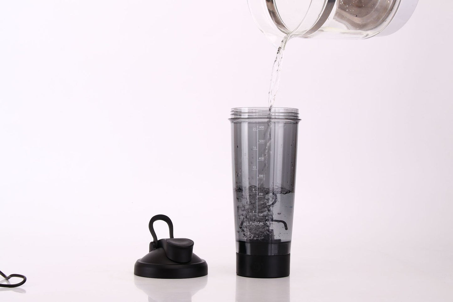 High-Capacity Sport Electric Shaker – 600ml Protein Mixer for Fitness Enthusiasts