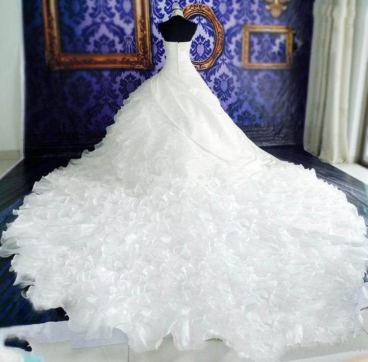 Wedding dress-stunning large train