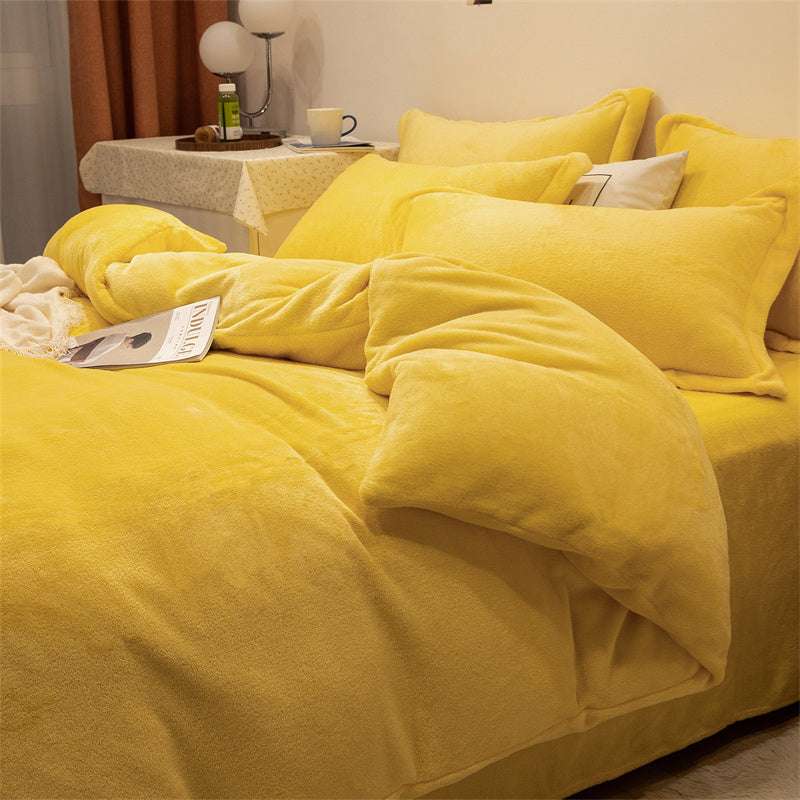 Four-Piece Plush Double-Sided Fleece Warm Yellow Duvet Cover Set – Soft, Cozy, and Stylish Bedding